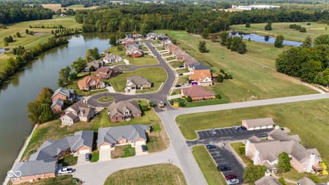 Photo of 1557 Willow Court, Scottsburg, IN