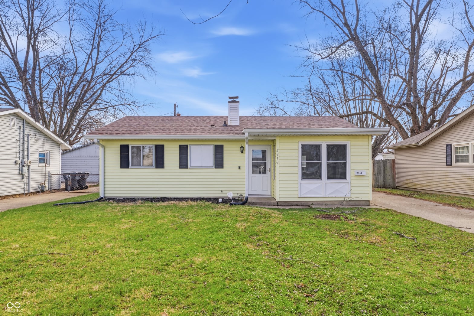 Front exterior at 2818 Apache Drive, Anderson, IN
