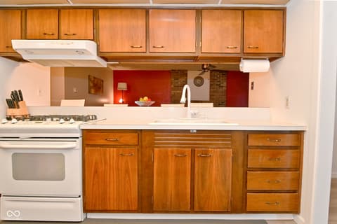 Kitchen at 2430 E Us Highway 136, Pittsboro, IN