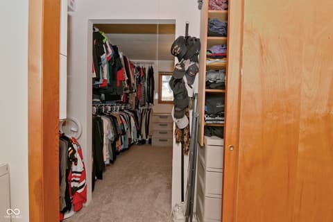 Walk In Closets — 2430 E Us Highway 136, Pittsboro, IN
