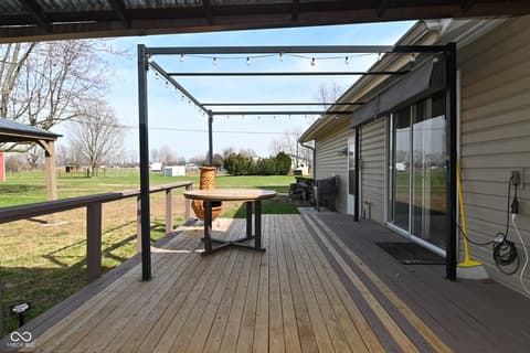 Outdoor living area at 2430 E Us Highway 136, Pittsboro, IN