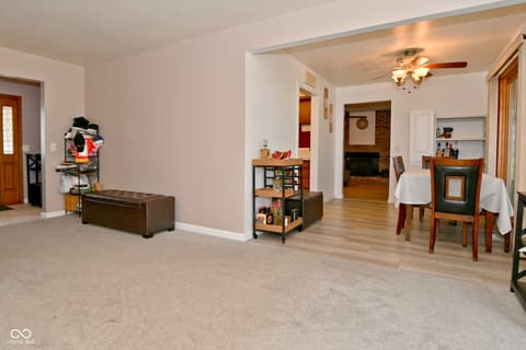Foyer at 2430 E Us Highway 136, Pittsboro, IN
