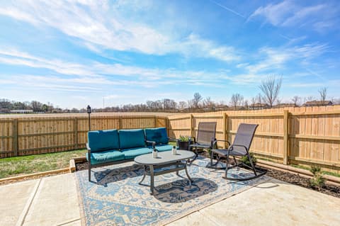 Outdoor living area at 1593 Fairmount Drive, Greenfield, IN