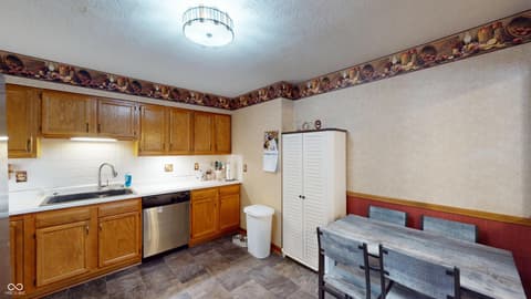 Photo of 413 Dangerfield Drive, Beech Grove, IN