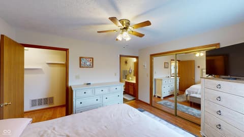 Photo of 413 Dangerfield Drive, Beech Grove, IN