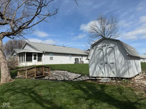 Photo of 413 Dangerfield Drive, Beech Grove, IN