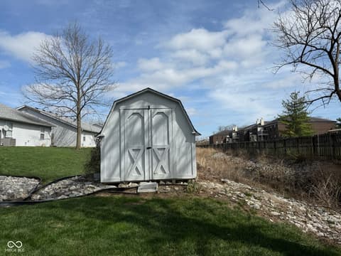 Photo of 413 Dangerfield Drive, Beech Grove, IN