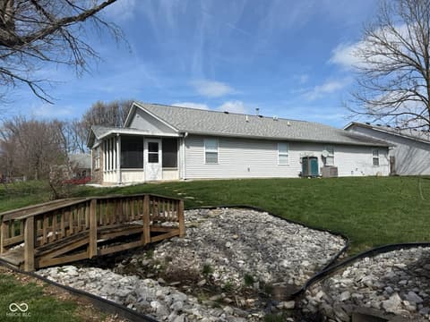 Photo of 413 Dangerfield Drive, Beech Grove, IN