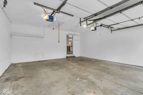 Garage at 18 Wilson Drive, Carmel, IN