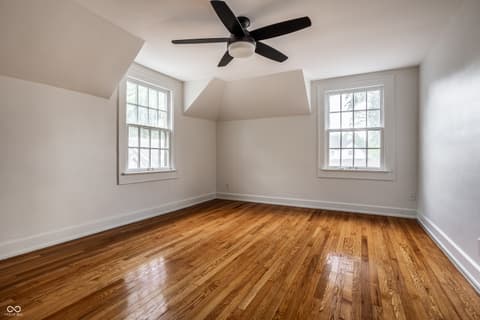 Bonus room at 116 W 49th Street, Indianapolis, IN