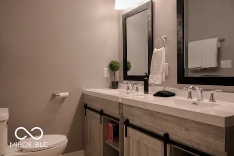 Photo of 621 W 10th Street, Indianapolis, IN