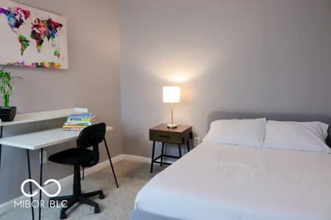 Photo of 621 W 10th Street, Indianapolis, IN