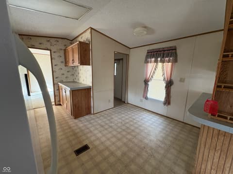 Photo of 3083 Van Bibber Lake Estate, Greencastle, IN