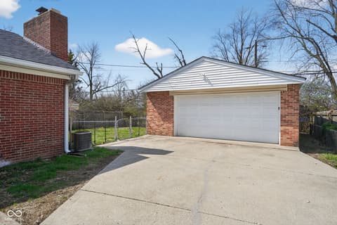 Garage at 1618 N Shortridge Road, Indianapolis, IN