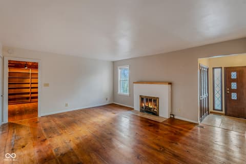 Photo of 996 Old State Road 46, Nashville, IN