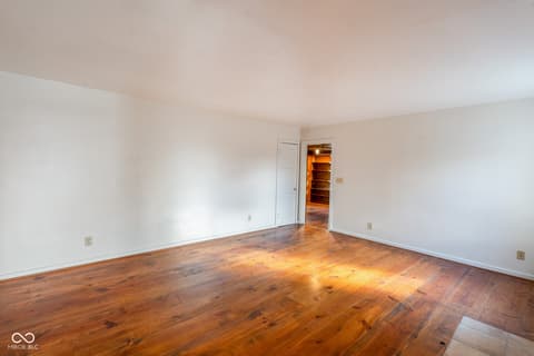 Photo of 996 Old State Road 46, Nashville, IN