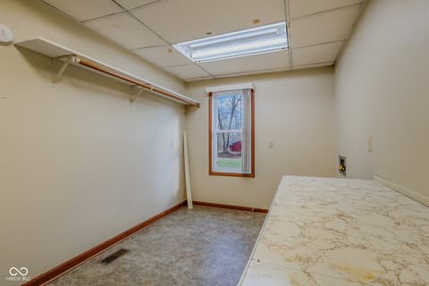 Photo of 996 Old State Road 46, Nashville, IN