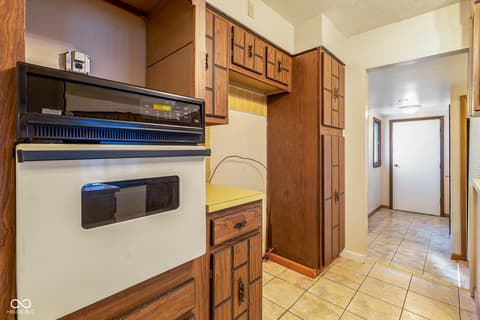 Photo of 996 Old State Road 46, Nashville, IN