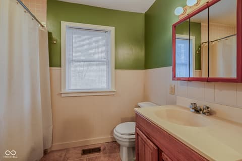 Photo of 996 Old State Road 46, Nashville, IN