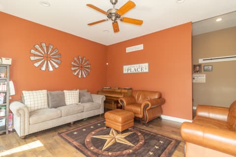 Photo of 1715 E Twin Oak Boulevard, Greenfield, IN