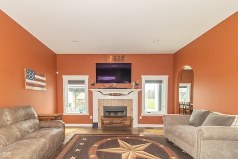 Photo of 1715 E Twin Oak Boulevard, Greenfield, IN