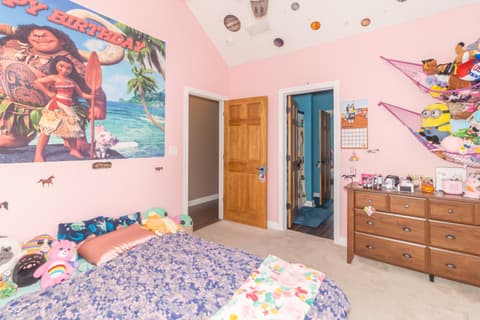 Photo of 1715 E Twin Oak Boulevard, Greenfield, IN