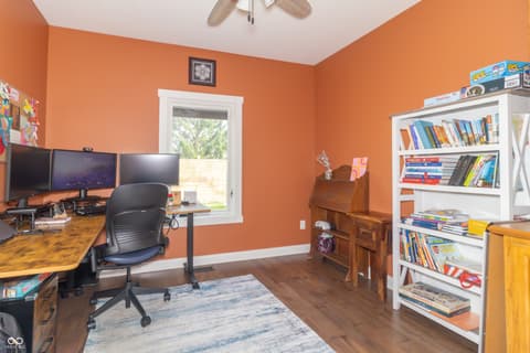 Photo of 1715 E Twin Oak Boulevard, Greenfield, IN