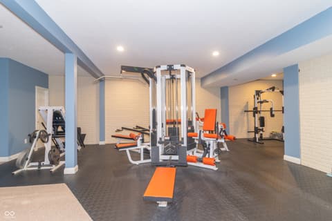 Photo of 1715 E Twin Oak Boulevard, Greenfield, IN