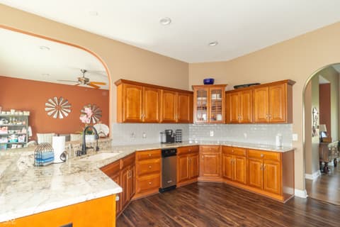 Photo of 1715 E Twin Oak Boulevard, Greenfield, IN