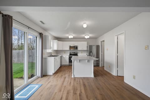 Photo of 9116 Centenary Court, Camby, IN