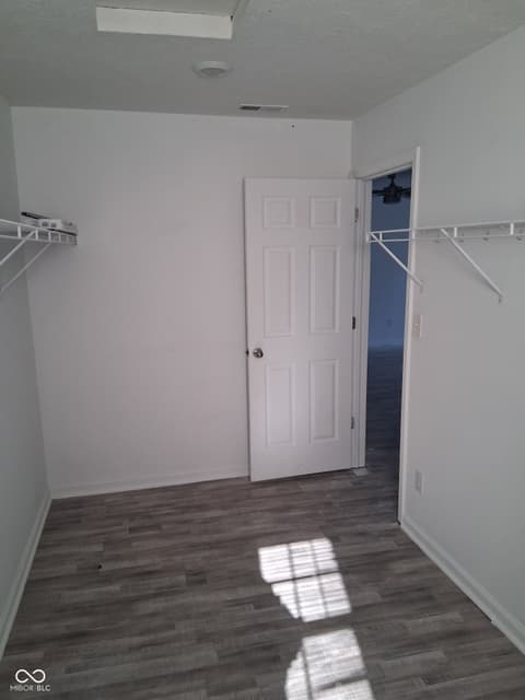 Walk In Closets — 5184 Wyndale Drive, Bargersville, IN