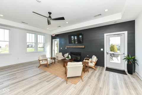 Living room at 17267 Hanningfield Way, Westfield, IN