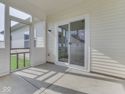 Outdoor living area at 1810 Maplewood Court, Pendleton, IN