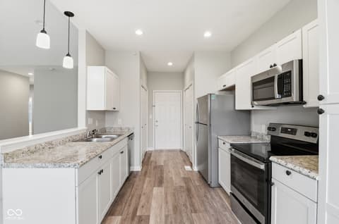 Photo of 1726 River Shore Parkway, Indianapolis, IN