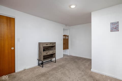 Photo of 244 E 75th Street, Anderson, IN