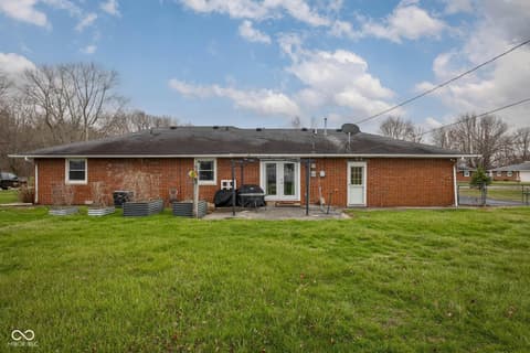 Photo of 244 E 75th Street, Anderson, IN