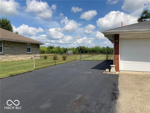 Photo of 244 E 75th Street, Anderson, IN