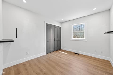 Photo of 301 Beech Road, North Vernon, IN