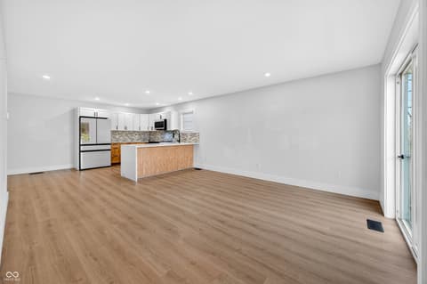 Photo of 301 Beech Road, North Vernon, IN