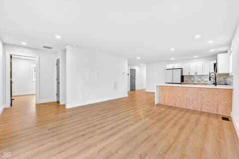 Photo of 301 Beech Road, North Vernon, IN