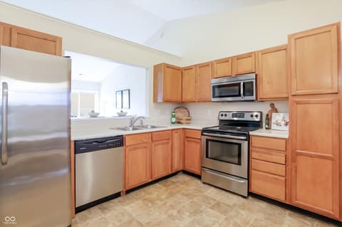 Photo of 3689 Indigo Blue Boulevard, Whitestown, IN