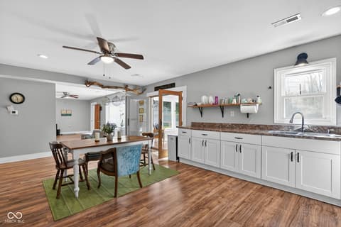 Photo of 330 Duck Creek Lane, Noblesville, IN