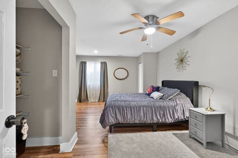 Photo of 330 Duck Creek Lane, Noblesville, IN