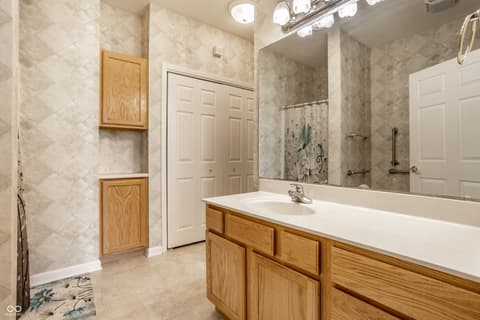 Photo of 995 Kirkpatrick Place, Greenfield, IN