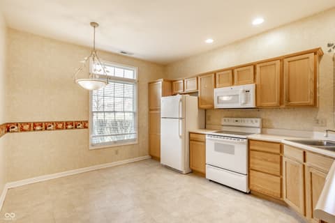 Photo of 995 Kirkpatrick Place, Greenfield, IN