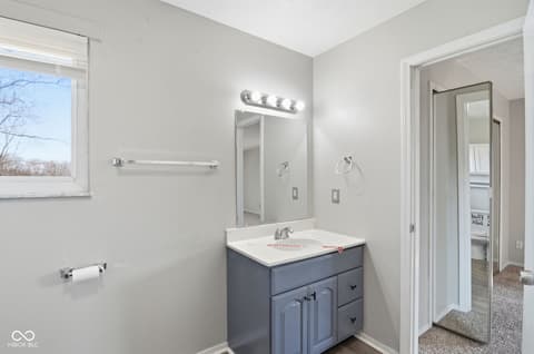 Photo of 5534 Hill Rise Drive, Indianapolis, IN