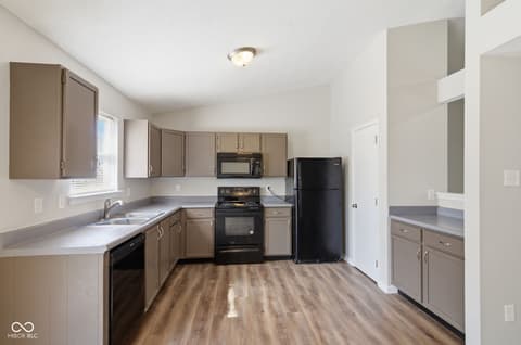 Photo of 7433 Redcliff Road, Indianapolis, IN
