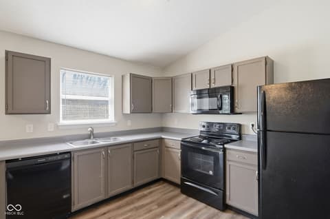 Photo of 7433 Redcliff Road, Indianapolis, IN