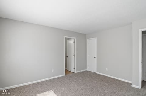 Photo of 7433 Redcliff Road, Indianapolis, IN