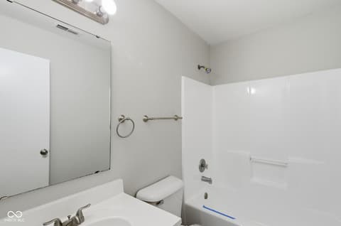 Photo of 7433 Redcliff Road, Indianapolis, IN
